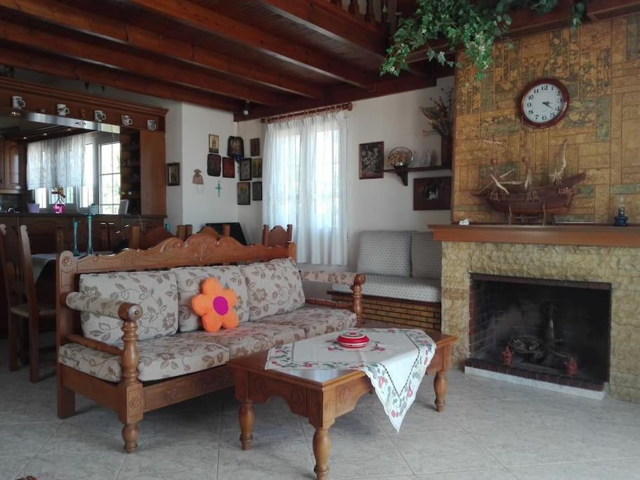 Appartamento Pan Family House Fira  Esterno foto