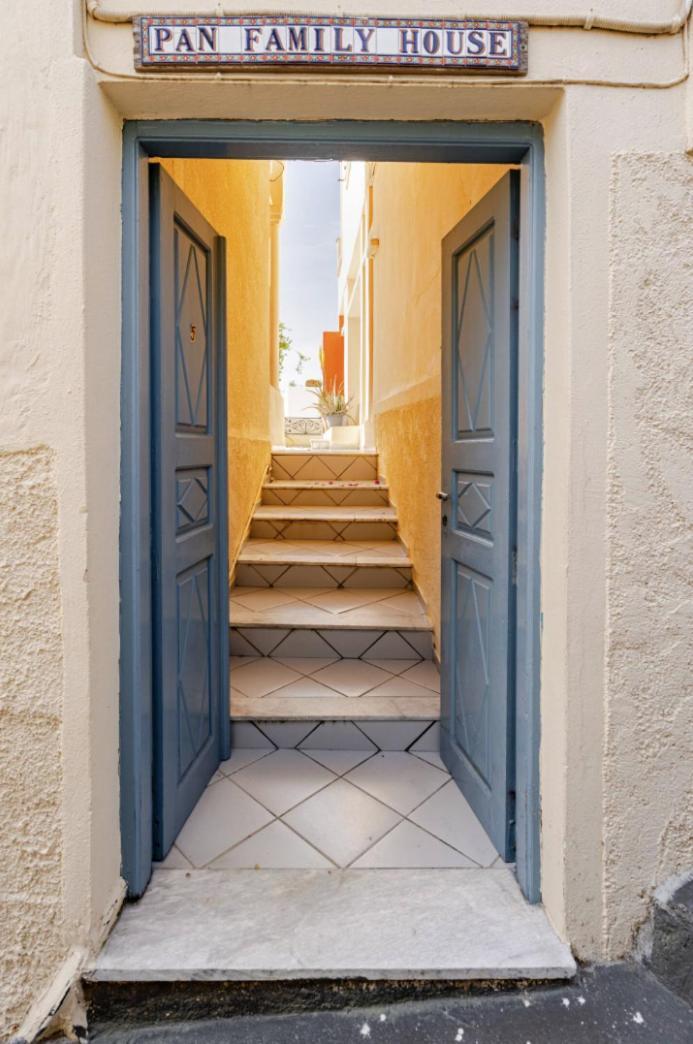 Appartamento Pan Family House Fira  Esterno foto